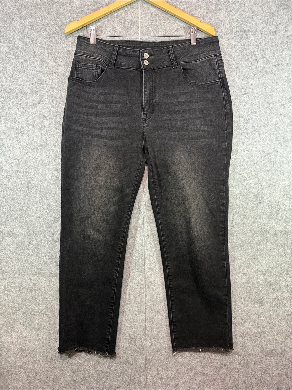 Black Denim Jeans - Womens 14 - Gray Crop Frayed Distressed Dark Wash Faded Moto